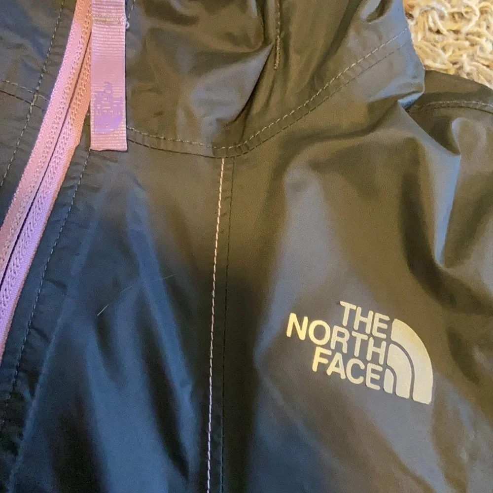 ❤️THE NORTH FACE GIRLS WINDBREAKER JACKET~M(10/12)